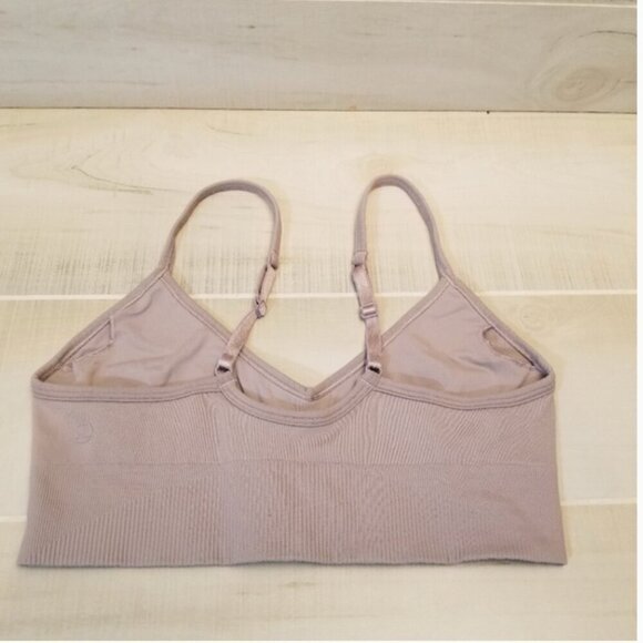Lululemon Ebb to Street Bra II‎ Light Support Convertible Smoky Blush size 4 - Picture 4 of 6